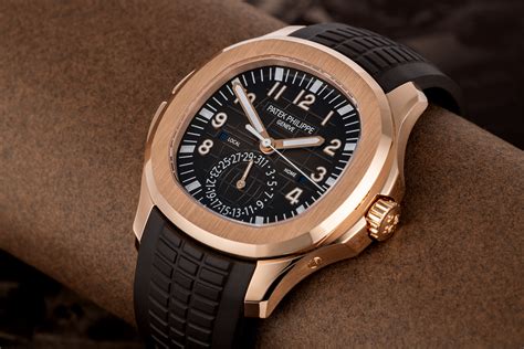 patek aquanaut travel time.